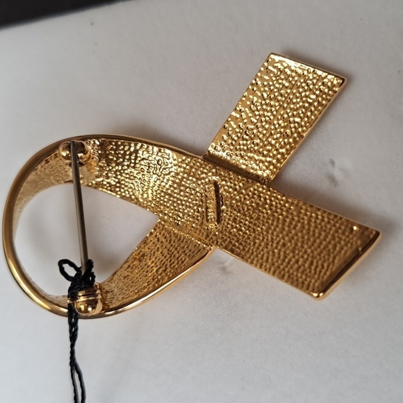 Vintage Butler Fifth Avenue "Support Our Troops" Goldtone Ribbon Pin NEW - Picture 3 of 8